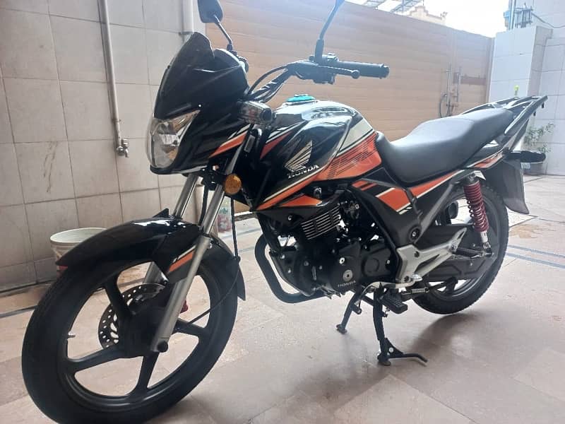 Honda CB150F 5