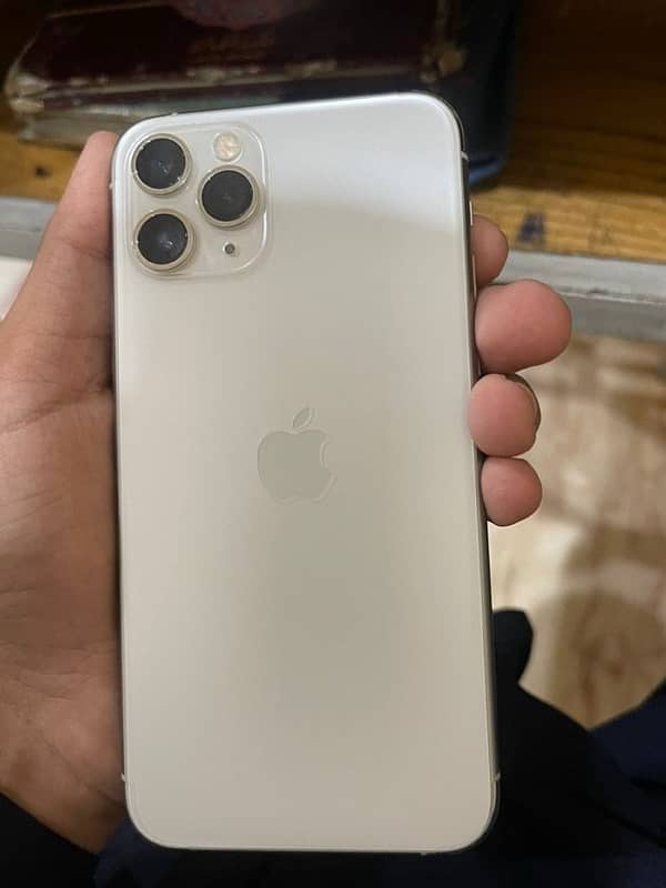 iphone 11pro | PTA approved | 256gb | white colour 1