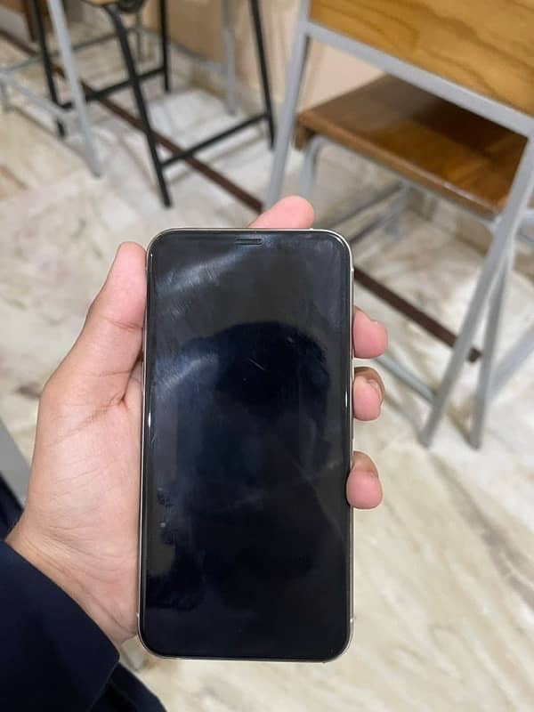 iphone 11pro | PTA approved | 256gb | white colour 3