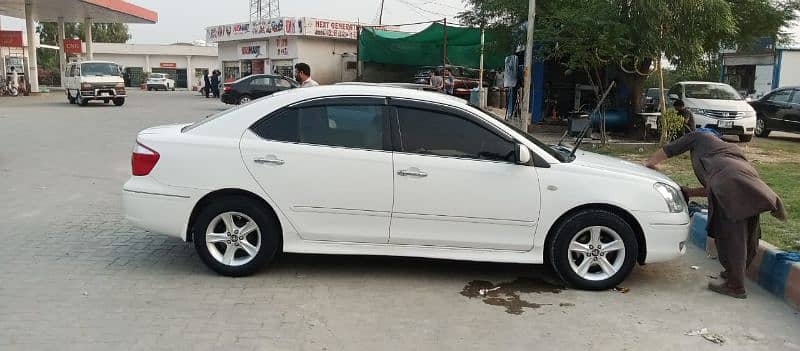 Toyota Premio 2019 3