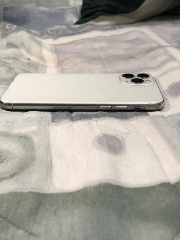 IPhone 11 Pro 256gb PTA approved 4