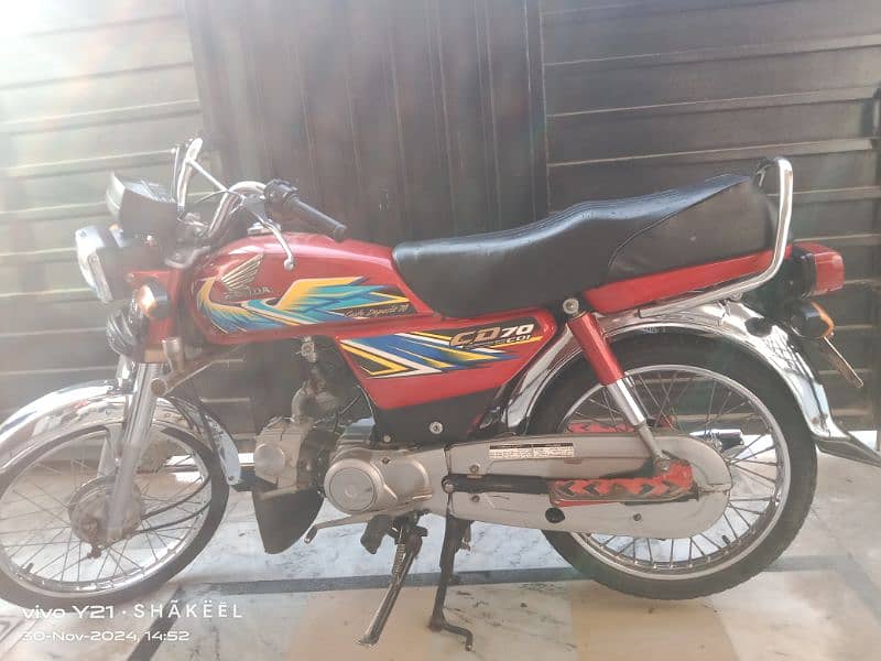 HONDA CD 70, 2021 5