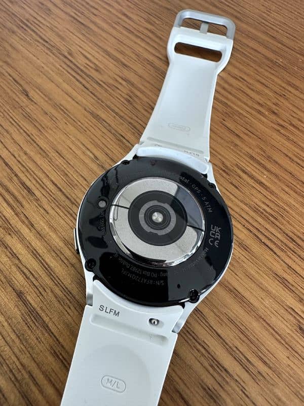 Samsung watch 5 44 mm brand new condition 2