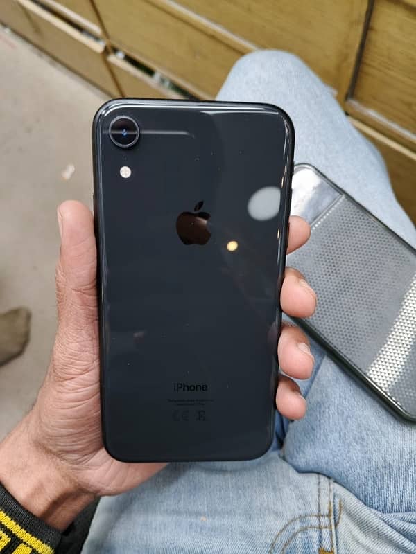 iPhone XR 128 Gb Factory Unlock 6