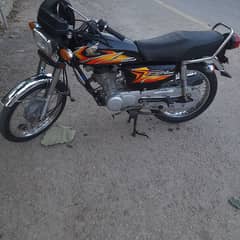 Honda 125 black color