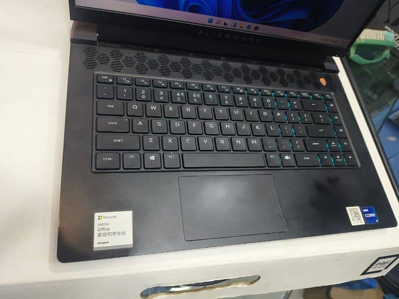 Dell Alienware M-15 R6 3