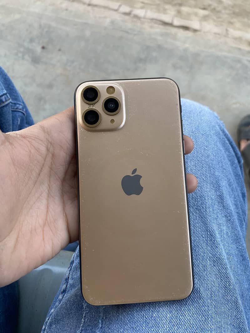 Apple iPhone XS 1