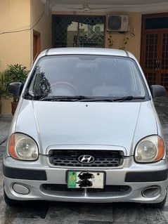 Hyundai Santro 2005 almost total geniune paint