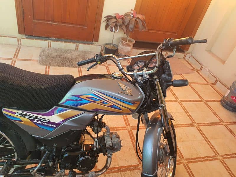 Honda CD 70 Dream available in excellent condition 5