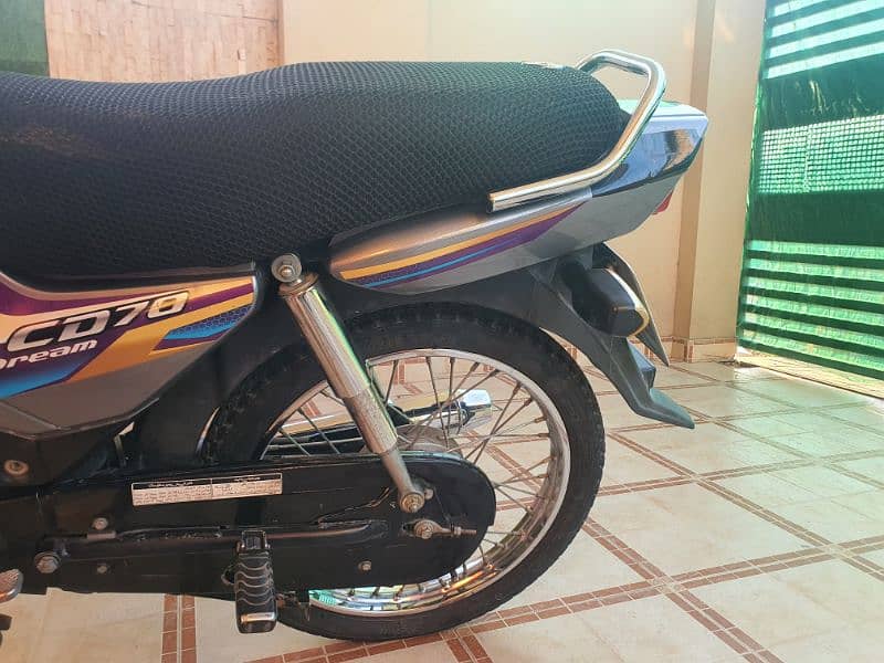 Honda CD 70 Dream available in excellent condition 8