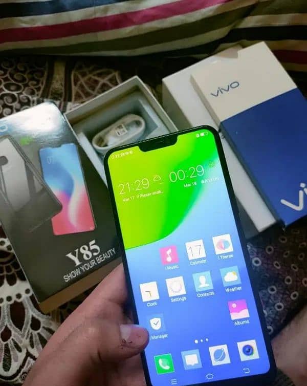 vivo y85 4Gb 64Gb (03001383203) with complete box 0