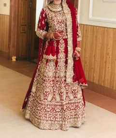 Lehnga used for only few hours 10 /10 condition