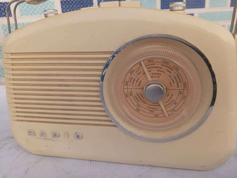 Radio steepletone 3 band 0