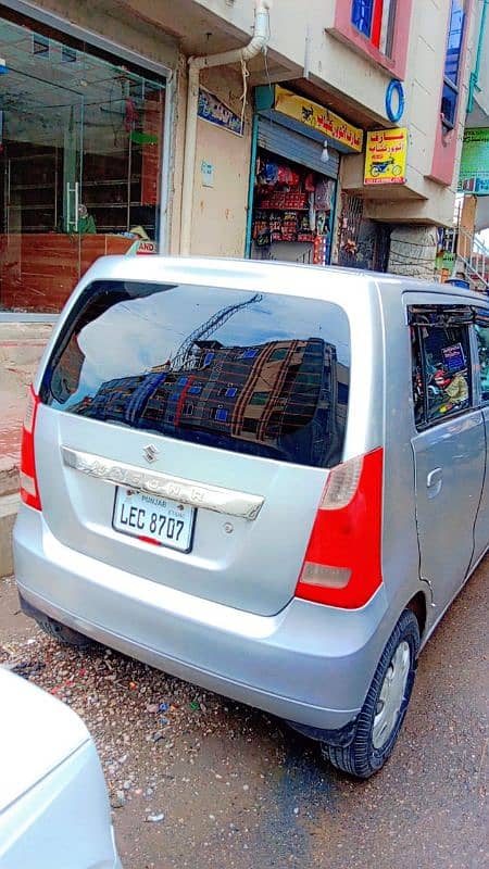 Suzuki Wagon R 2018 3