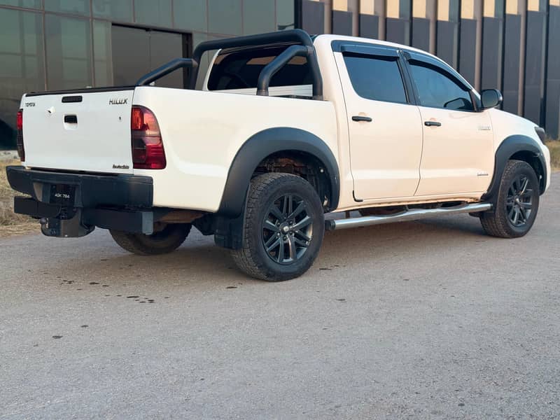 Toyota Hilux invincible 2013/2018 2