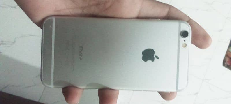 iPhone 6 (64 gb) 1