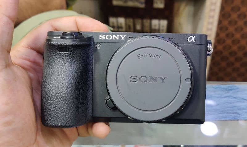 SONY 6500 (NEW) Without warranty 4