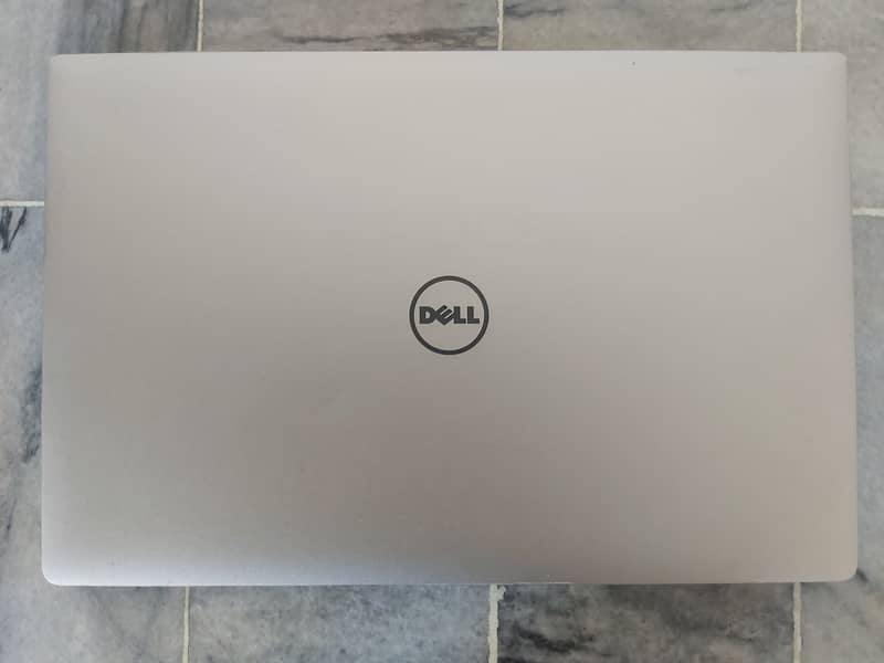 Dell XPS 15 9560 |16GB Ram |GTX 1050 + Borderless Display 5