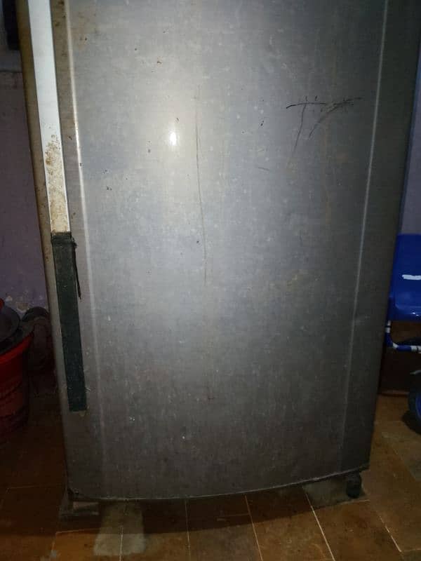 Dawlance Full size Refrigerator Available For Sale 2