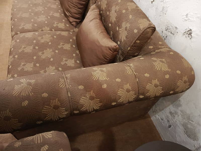 9 seater sofa with curtains | Best condition | 10/10 condition 7