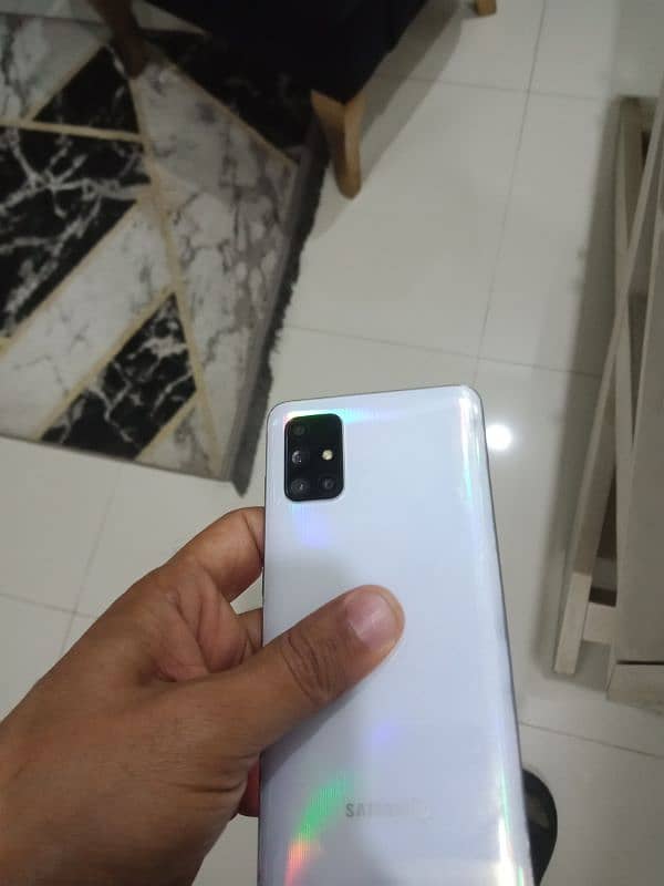 Samsung A71 with box urgent sale 1