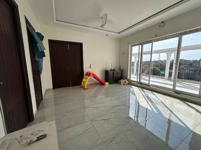 1 Kanal Upper Portion For Rent 3