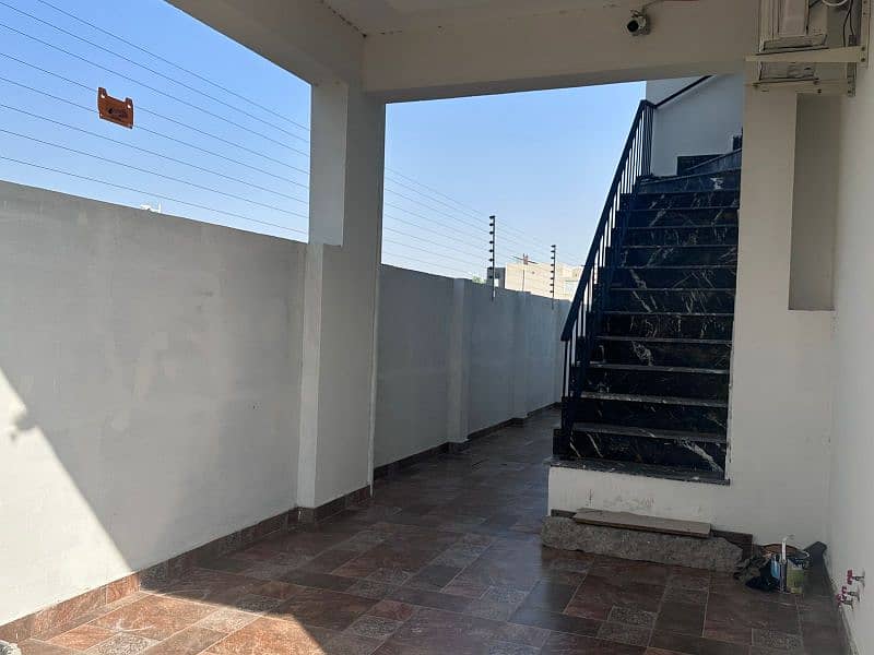 1 Kanal Upper Portion For Rent 16