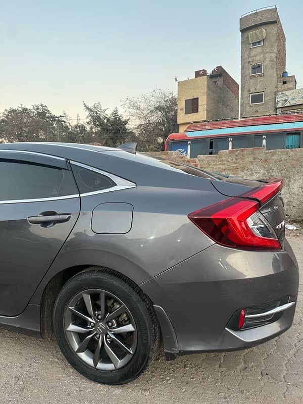 Honda Civic Oriel 2019 4