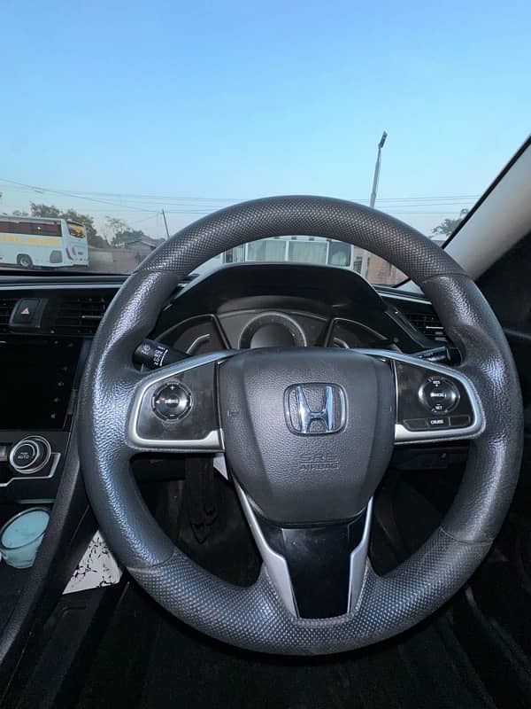 Honda Civic Oriel 2019 7