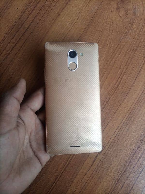 infinix Hot 4 0