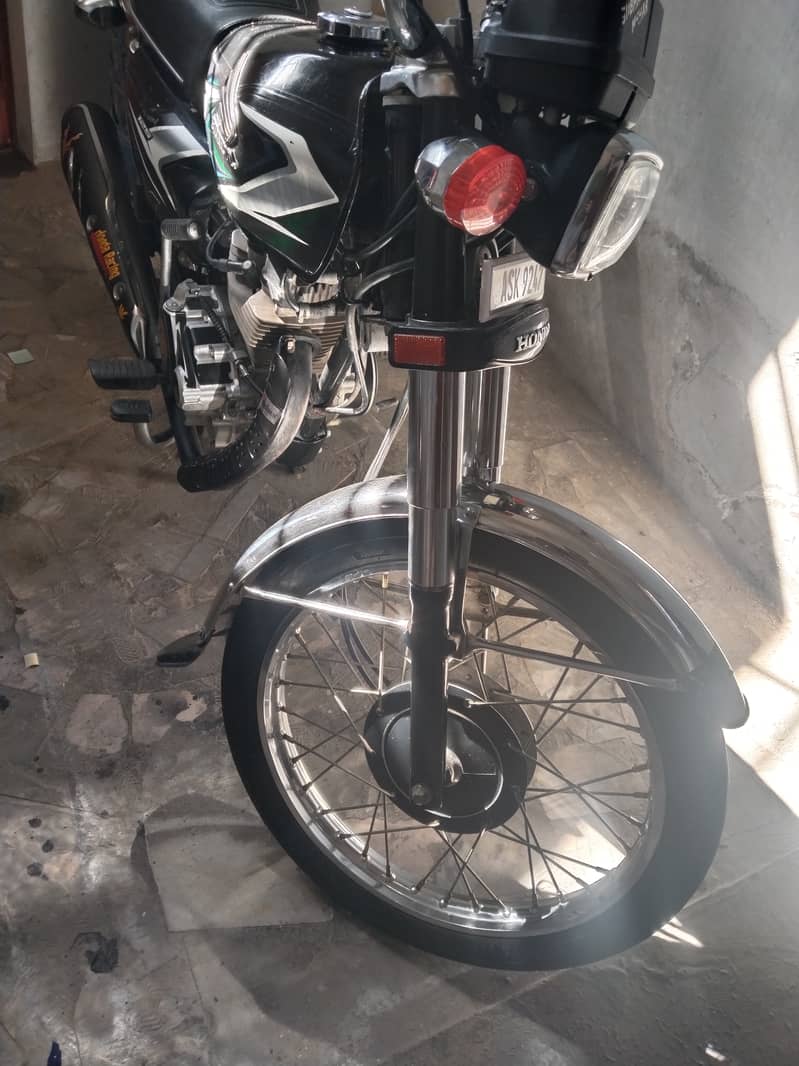 Honda 125 2023 03219599697 7