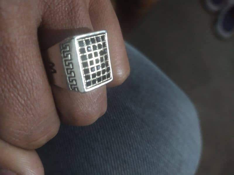 silver ring black haqeeq 0