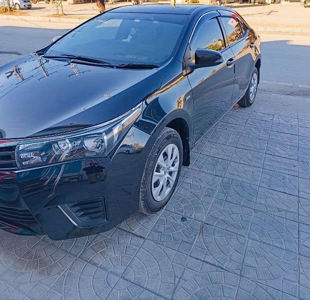 Toyota Corolla GLI 2015 Manual 1.3 Dec 2015 Regd Govt Officer used 12