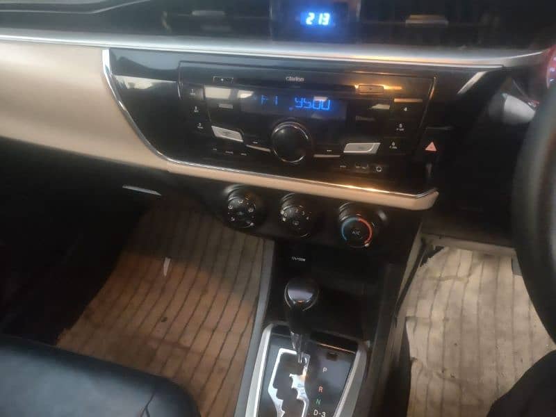 Toyota Corolla GLI 2015 Model Automatic For Sale 4