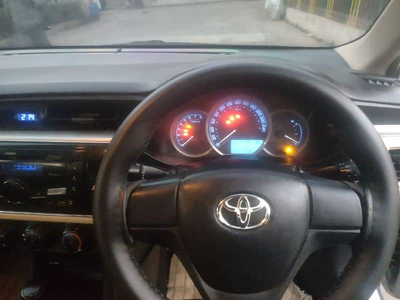 Toyota Corolla GLI 2015 Model Automatic For Sale 5