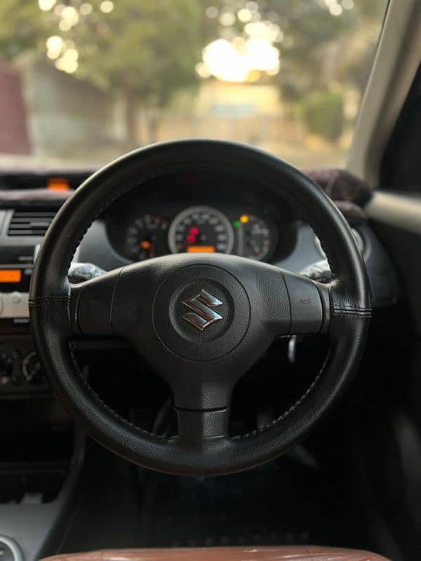 Suzuki Swift Model 2015 Automatic 14