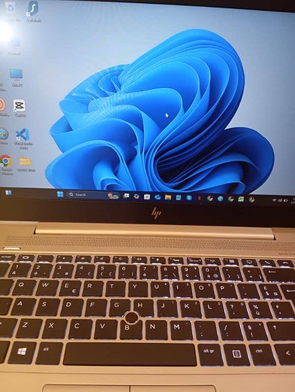 Hp new design laptop 3