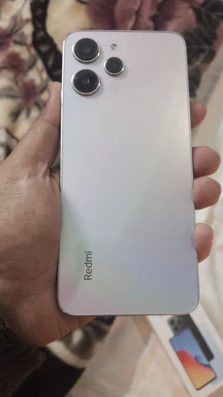 Redmi 12 (8/128) Silver 1