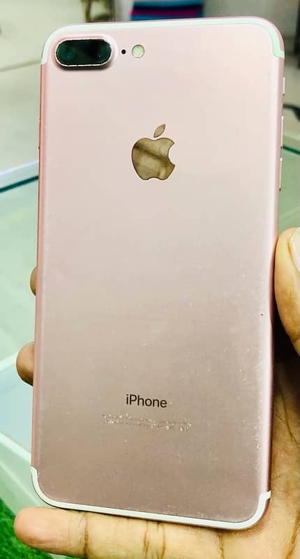 iPhone 7 puls 128gb pta approved 1