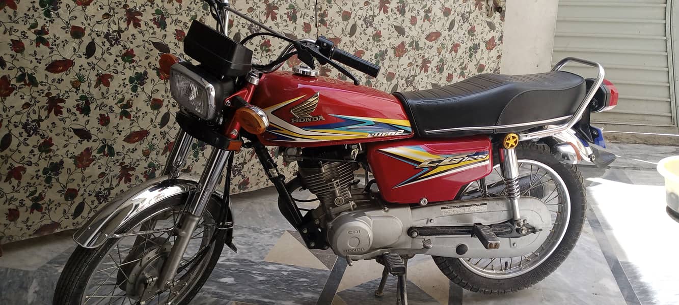 Honda CG 125 2019 3