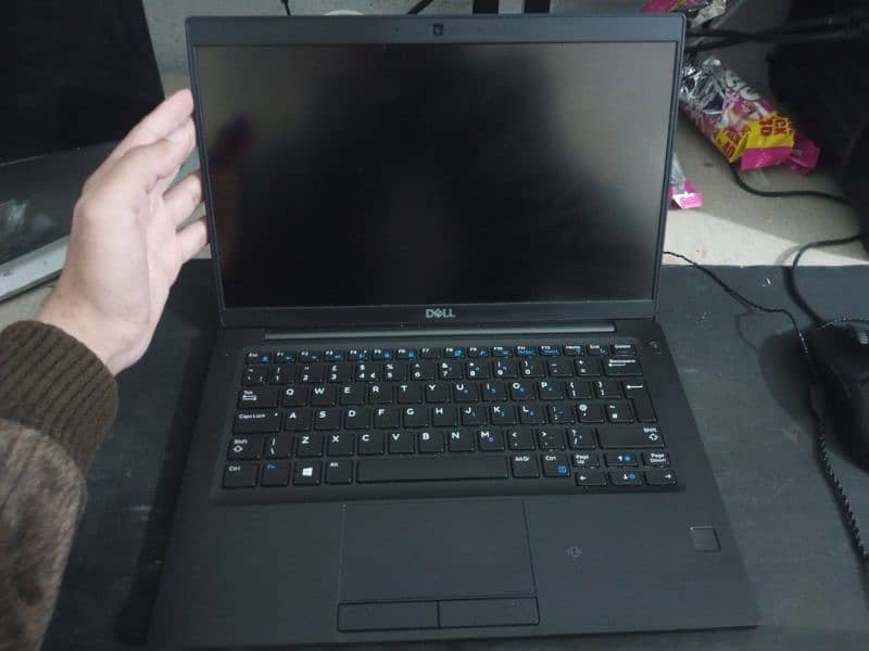 Dell latitude 7390 i5 8th generation 5