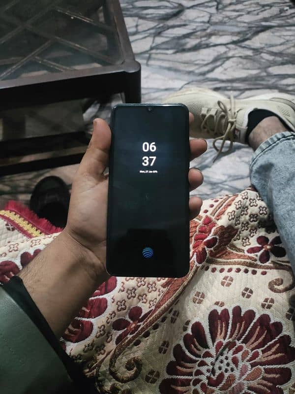 vivo v23e condition 10/10 daba charges 1