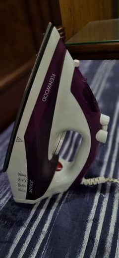 Steam Iron Kenwood 2000W