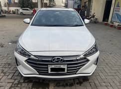 Hyundai Elantra 2022