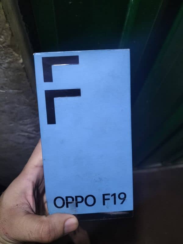 Oppo F-19 for sale 6GB Ram/128GB Internal Memory 4