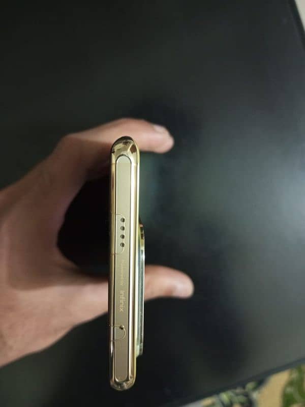 Infinix zero 30 for sale in Multan 3