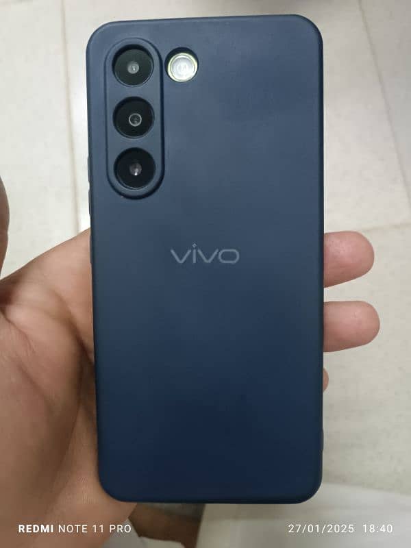 Vivo y100 8/256 1