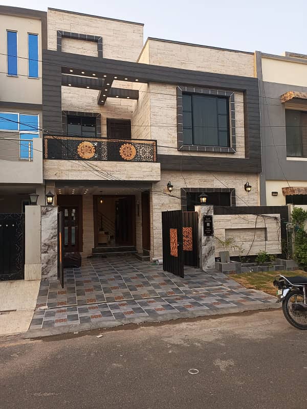 5 MARLA LUXURY FUNISHED HOUSE FOR RENT IN BAHRIA TOWN LAHORE 6