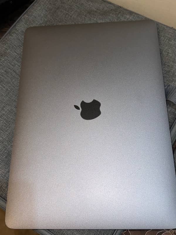 MacBook 16 pro 8