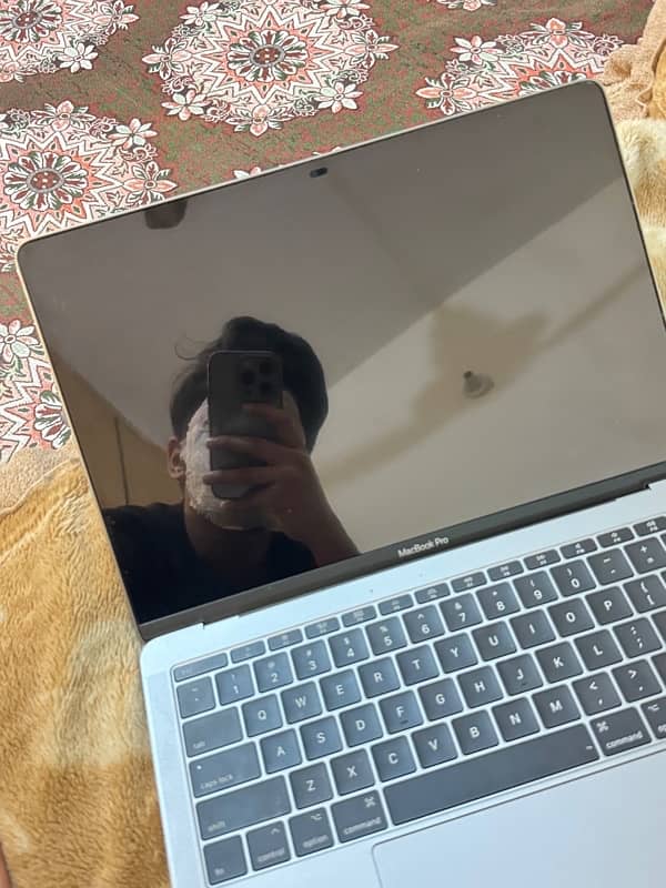 MacBook 16 pro 10